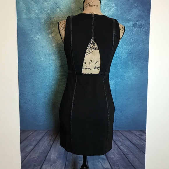 BCBG Mini Black Line Leather open back Dress Sz 4 - Picture 4 of 7